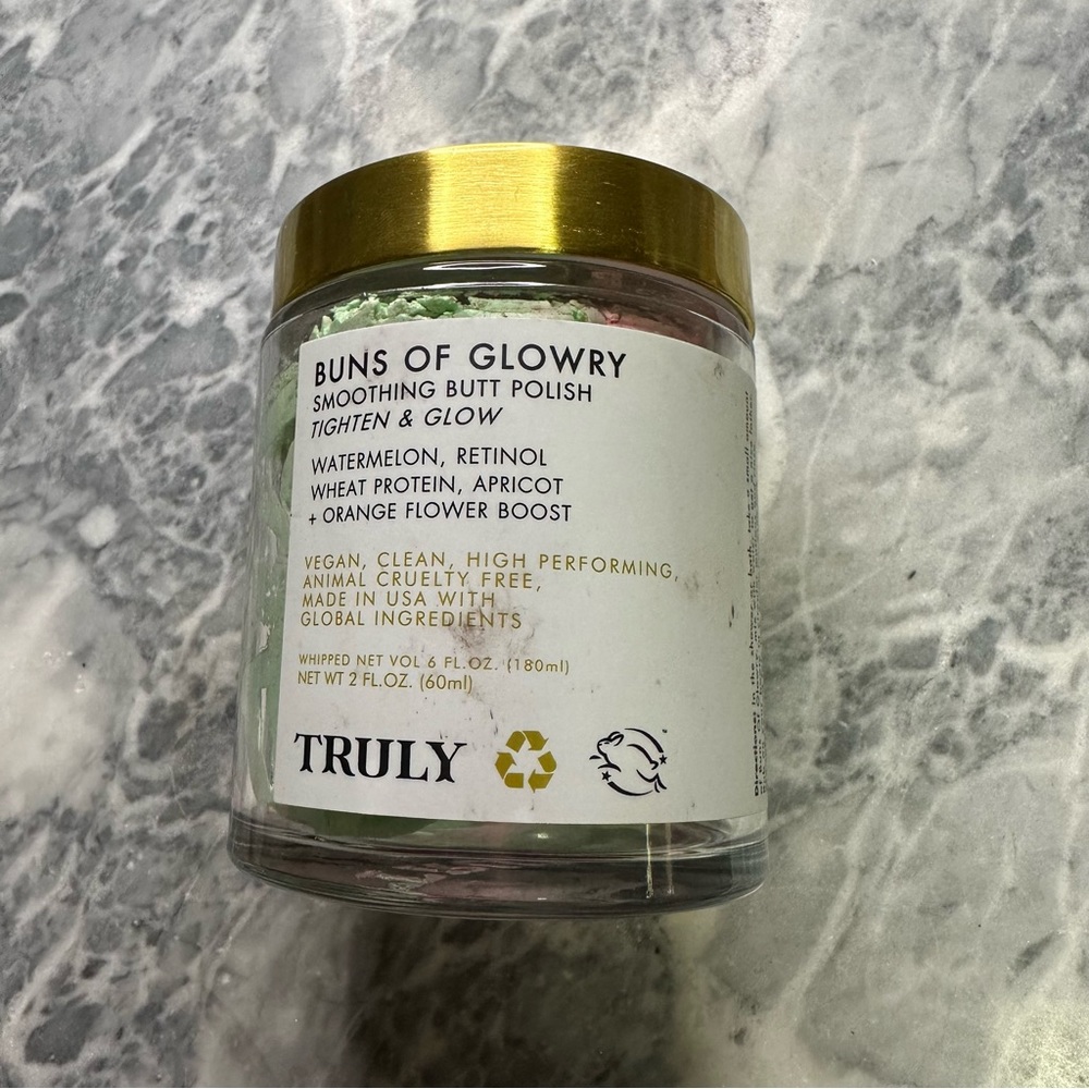 Truly Buns of Glowry Smoothing Polish